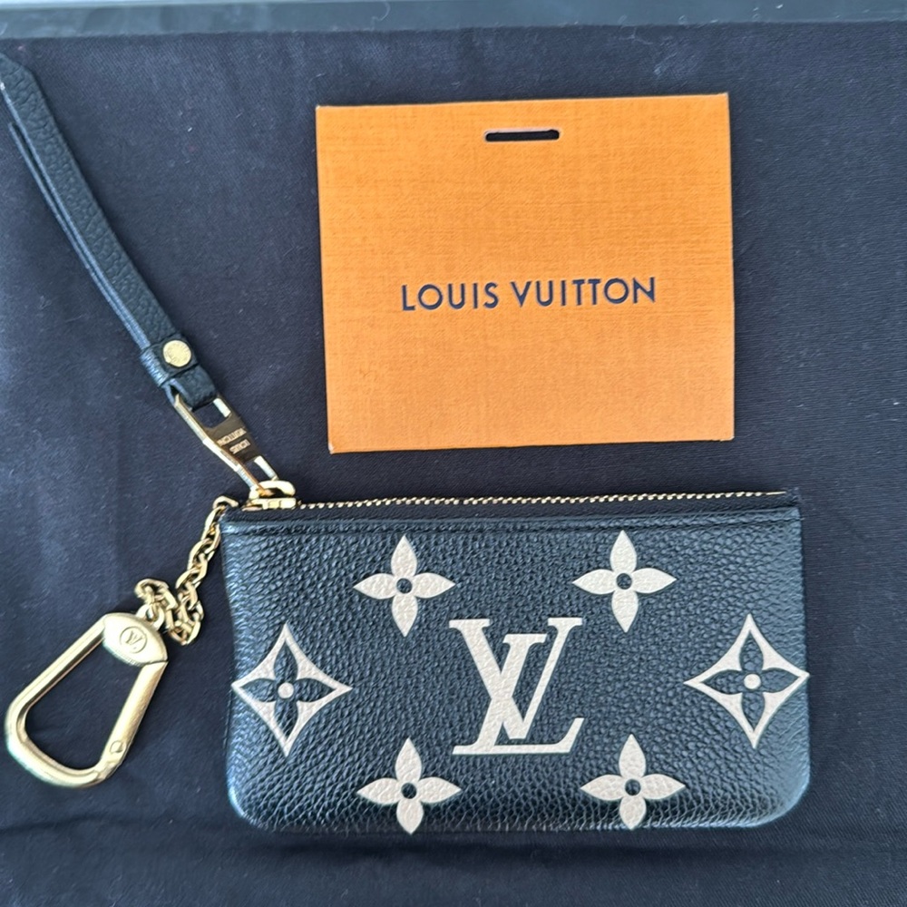 Louis Vuitton key chain card holder